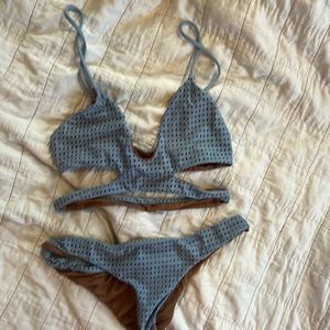 Acacia gently used Size Large TOP / Medium  BOTTOM!